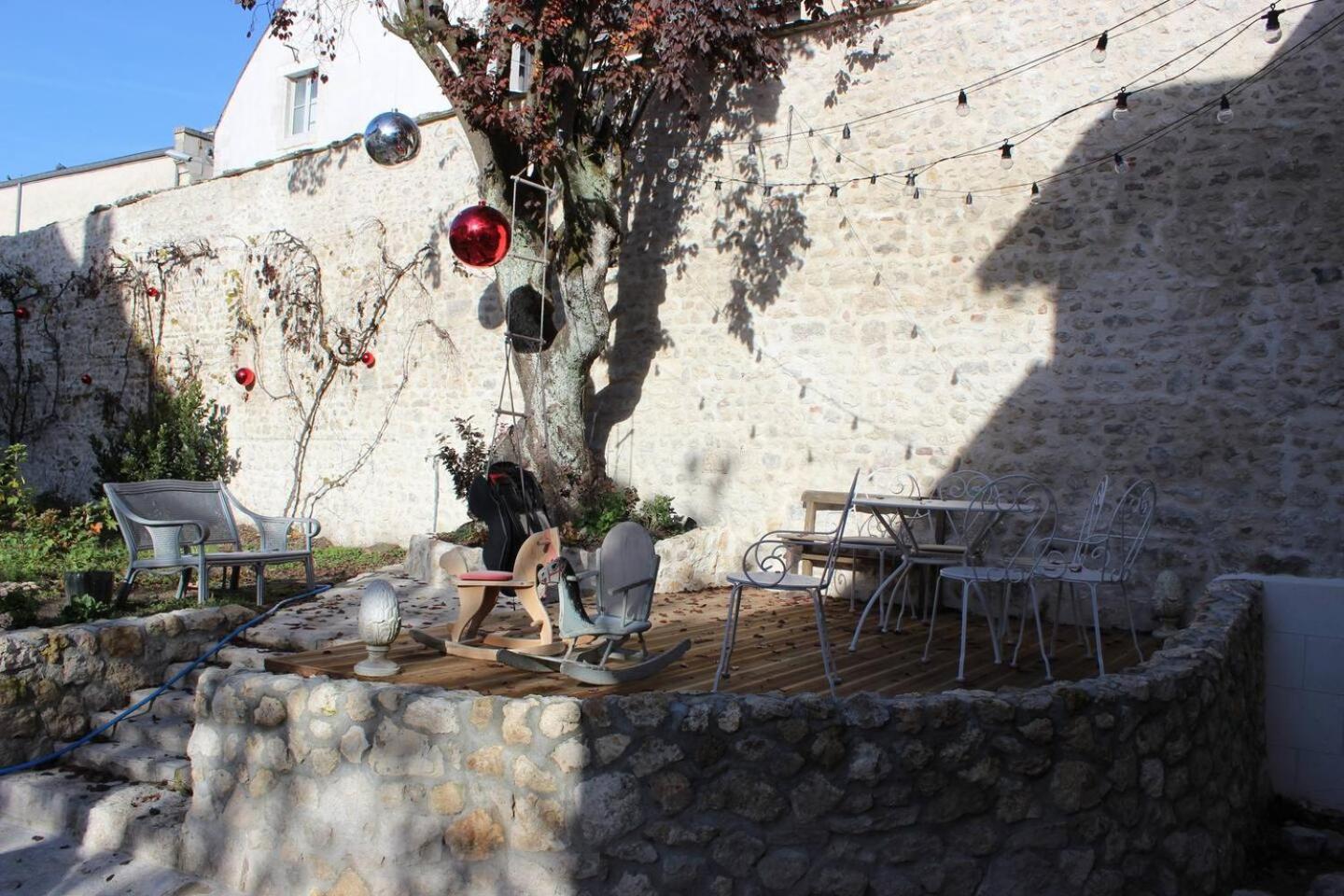 Domaine De Charme Au Coeur D'Orleans Classe 3 Etoiles - Bords De Loire - 21 Couchages Avec Parkings Prives المظهر الخارجي الصورة
