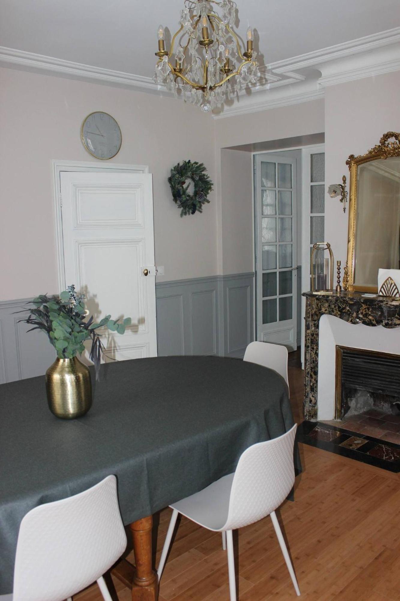 Domaine De Charme Au Coeur D'Orleans Classe 3 Etoiles - Bords De Loire - 21 Couchages Avec Parkings Prives المظهر الخارجي الصورة