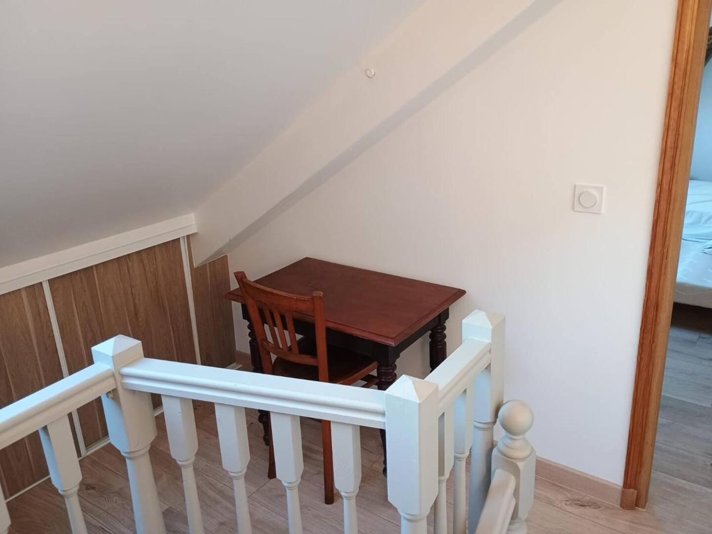 Domaine De Charme Au Coeur D'Orleans Classe 3 Etoiles - Bords De Loire - 21 Couchages Avec Parkings Prives المظهر الخارجي الصورة
